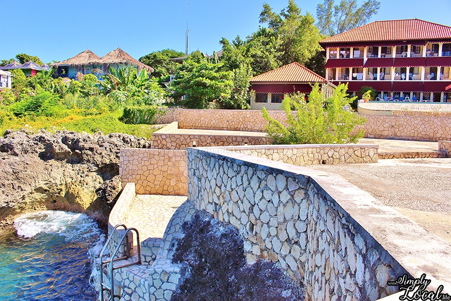 Peaceful Cliff Side Getaway at Le Mirage Resort