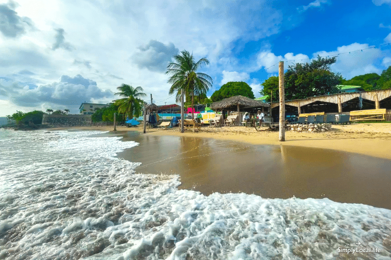Grand Begonia Beach: Golden Shore in St. Thomas, Jamaica